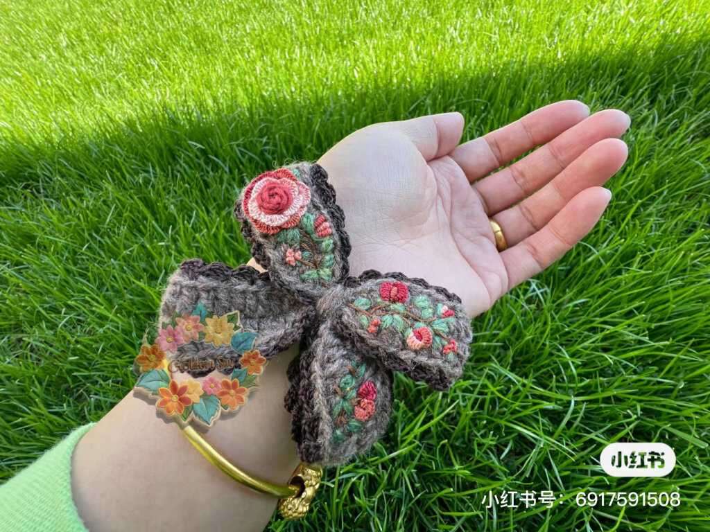 柔软细腻的毛线小饰品，就是很喜欢！