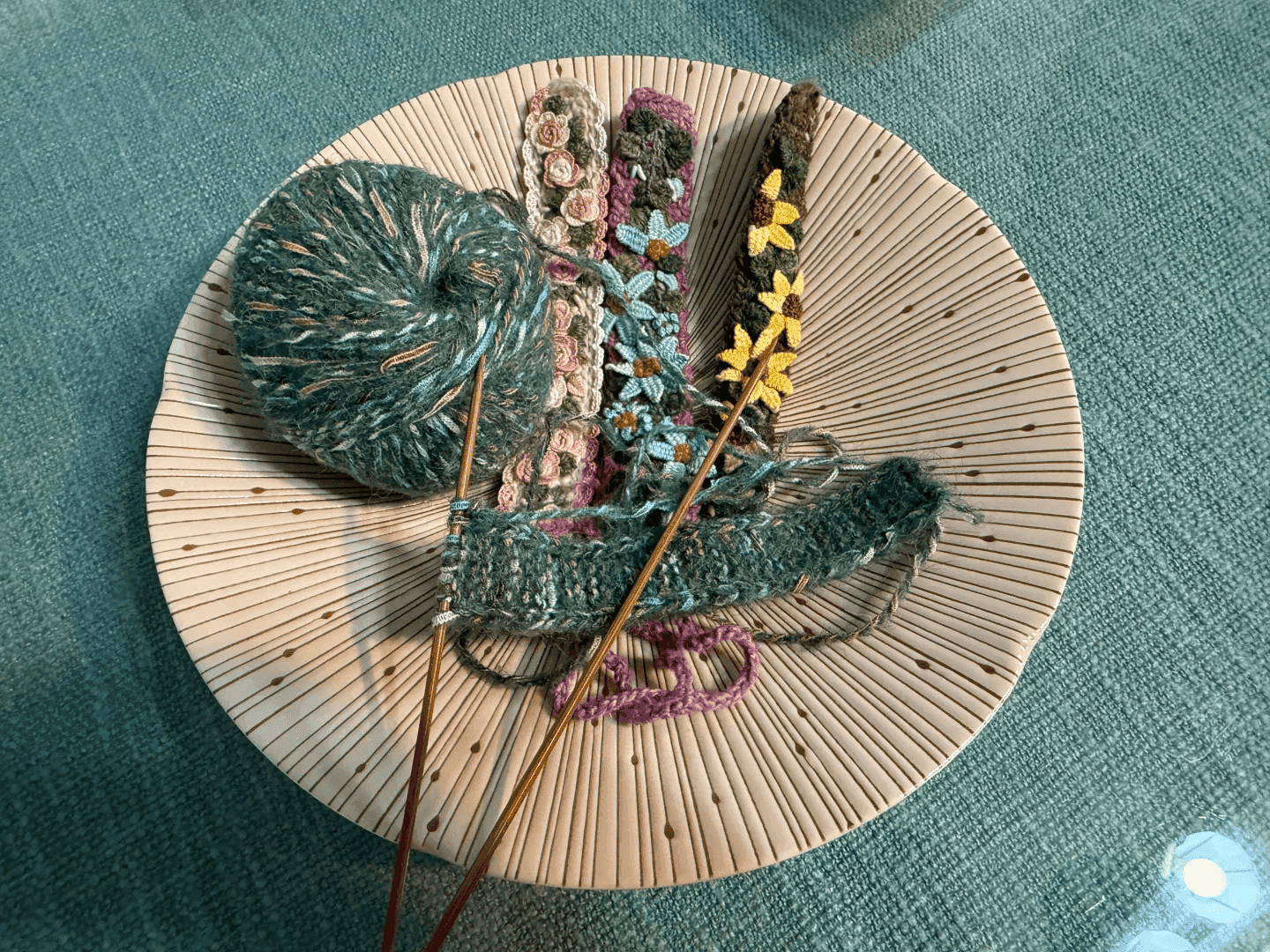 这个盘子怎么这么适合放毛线团🧩