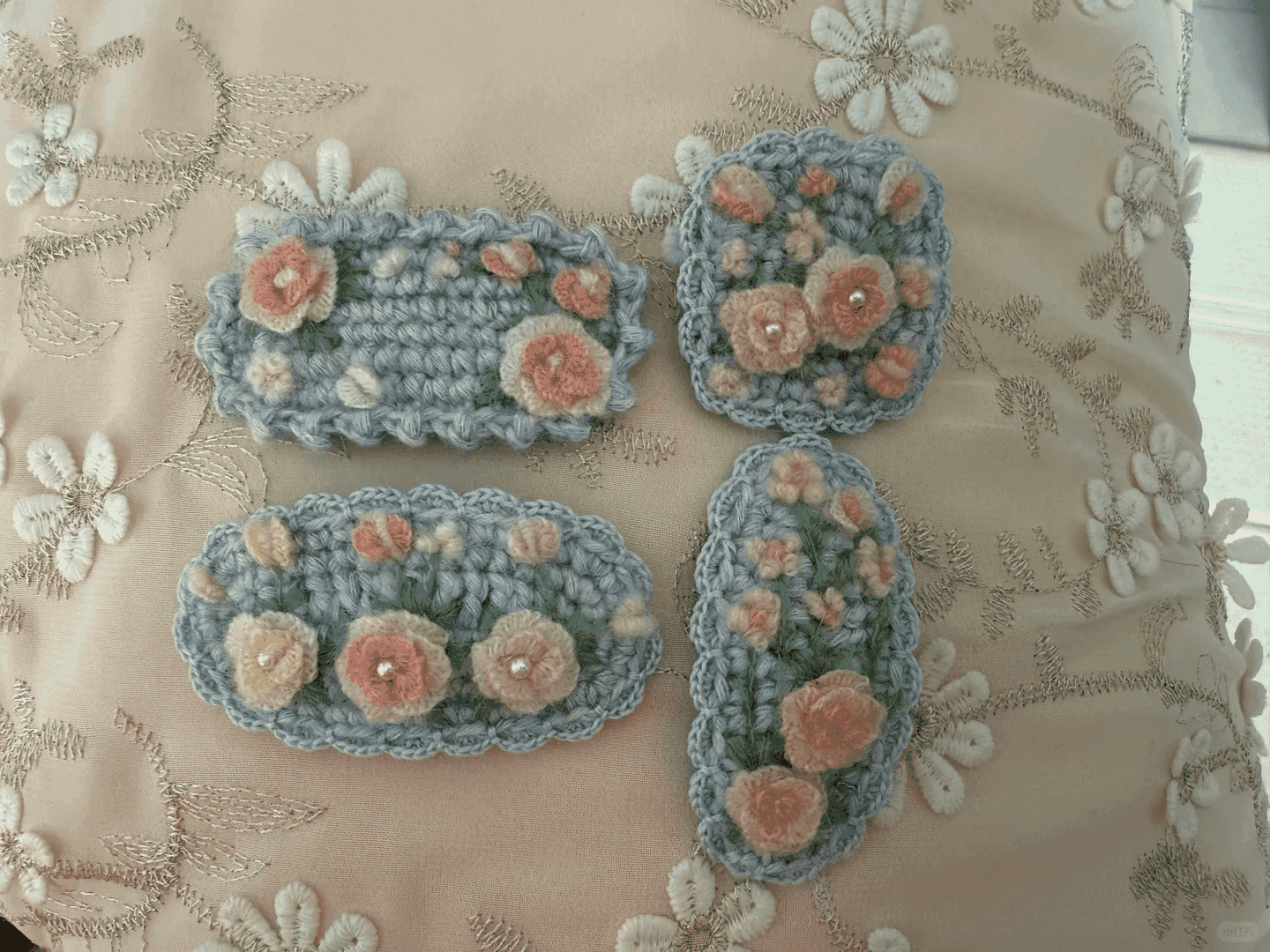 天空蓝系列刺绣发夹和胸针 干净且治愈