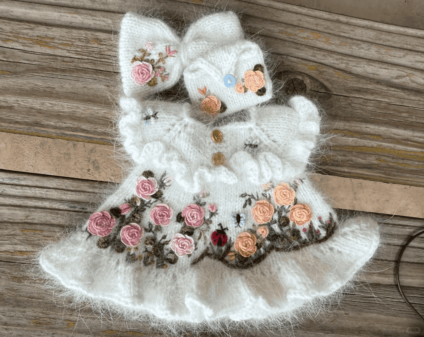 棒针小裙，刺绣花花，太美了～