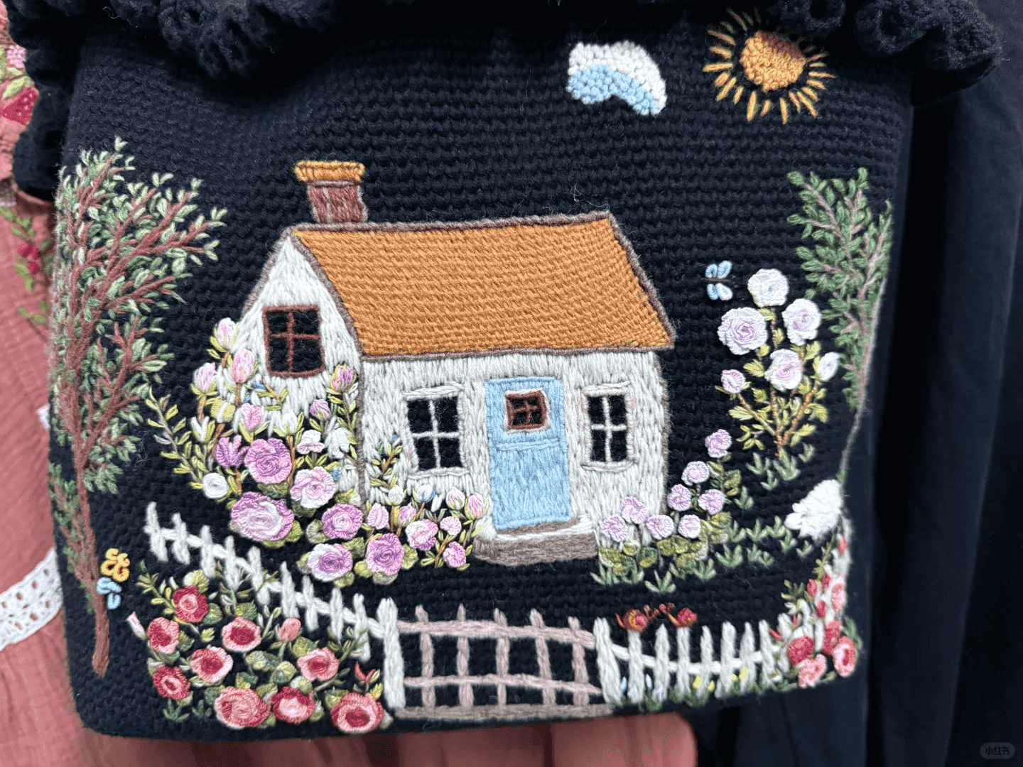 墙体已经完成，要开始蓝天白云啦🌊⛈️